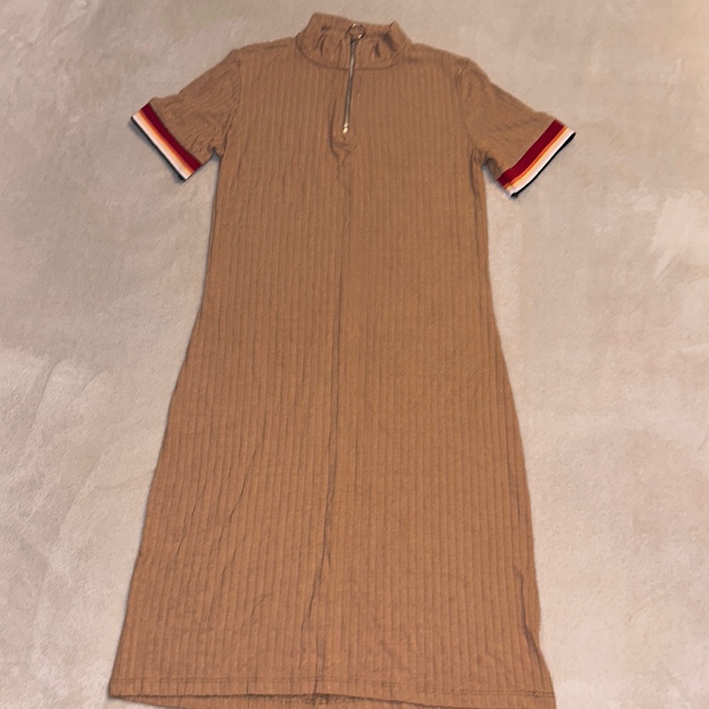 Beautiful Tan Short Sleeve Bershka Dress Woman’s Size XS